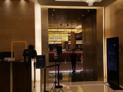 -东西风牛排馆周末烧烤自助(首都机场希尔顿店)