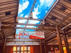 -阿瓦山寨·湘菜现炒·剁椒鱼头王(咸阳总店)