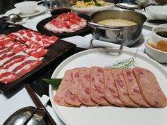 -红鼎豆捞·非遗鲍皇汤火锅(宝丰路店)