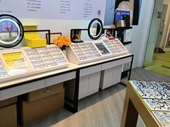 -天空之镜眼镜店蔡司依视路配镜授权零售店(望京颐堤港店)