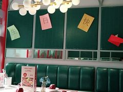 大堂-杯子红牛排(创意产业园店)
