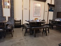 -仁虎老火锅(黄泥磅店)