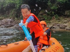 -安吉龙王山峡谷漂流