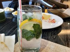 -东方红海鲜百汇(国际大厦店)