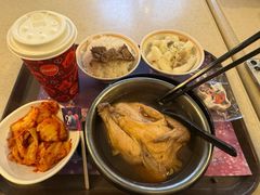 -皇室宴会厅(香港迪士尼乐园)