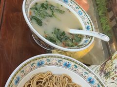 -金杨拉面王小吃面馆·牛三宝面·红烧牛肉粉