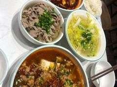 -犇逸·乐山跷脚牛肉·四川现炒(览海店)