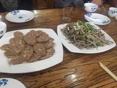 -溢心园香河肉饼总店