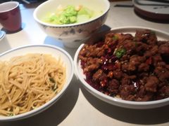 -湘西小馆(滨河路店)