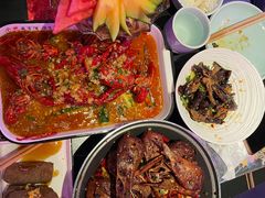-粉墨特色菜·烧烤音乐酒馆
