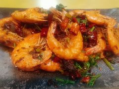 -老东镇啤酒屋海鲜加工·蒸汽海鲜·海鲜烧烤(台东店)