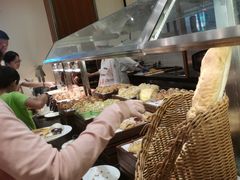 -亚龙湾希尔顿自助餐厅·海鲜·烧烤·沙滩BBQ·现场乐队