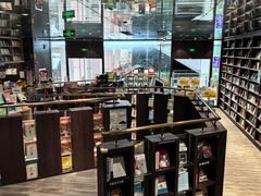 -钟书阁(群光广场店)