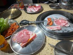 -姜胖胖韩式自助烤肉(光明万达店)