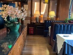 -八府香鸭·啫啫煲(华山路店)