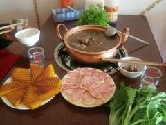 新鲜的蔬菜-银同牦牛肉火锅