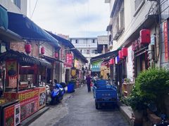 -正宗杨记普洱酸醋米线(总店)