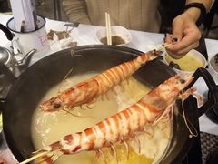 -鲜入围煮花胶鸡海鲜火锅