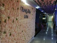 -樱花里音乐餐吧·牛扒椰子鸡(东圃店)