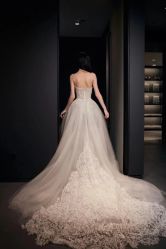 -Vera Wang婚纱礼服旗舰店