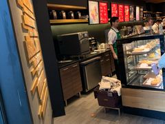 -星巴克(杭州西湖银泰1F店)