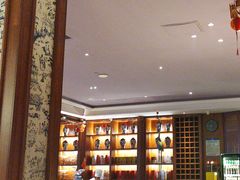 -八府香鸭·啫啫煲(华山路店)