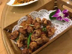 -香巴拉云南餐厅(华莱坞店)