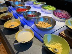 自助调料区-南京长江之舟华邑酒店·鲜艳自助餐厅