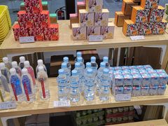 零售区-良品铺子(大唐西市店)