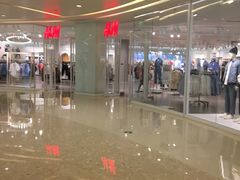 -H&M(华润万象城店)