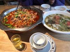 -兔行天下-鸿鹤鲜锅兔(中海国际店)