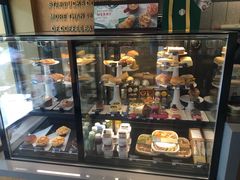 面包甜点陈列柜-星巴克(深圳侨城街店)