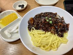炸酱面-香港饭店0410(明洞店)