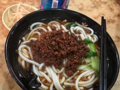 -丽虹云南过桥米线(兴工街店)