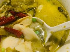 -渝是乎酸菜鱼·川渝小炒(新世界百货望京店)