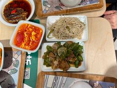 -老乡鸡(上海白玉兰广场店)