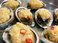 蒜蓉蒸鲍鱼-贞姨美食·老字号海鲜大排档