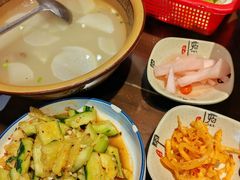 -富正毅三下锅·湘西韵味(天门山索道店)