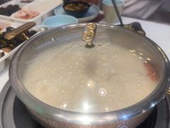 -洪氏嗨捞·猪肚鸡火锅(阳光天地店)