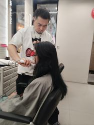 -Z.X HAIR SALON张新美业