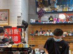 -Be Lived Cafe比例咖啡(摩天轮店)
