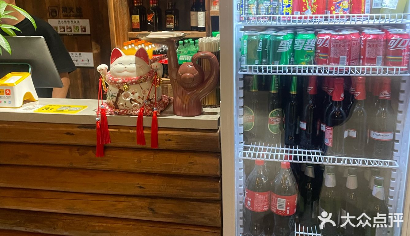 锅来乐地锅鸡：特色餐馆大揭秘
