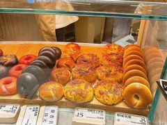 -HOT CRUSH趁热集合·现烤面包(环球港店)