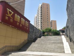 -Y.F 美妆美体工作室