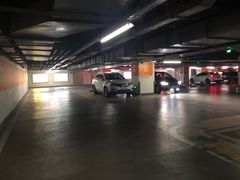 -万象城-停车场