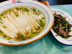 黄瓜皮牛肉汤粉-刘氏三和面馆