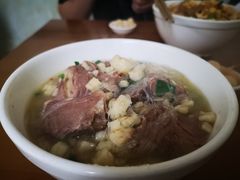 羊肉泡馍-刘信牛羊肉小炒泡馍(回民街店)