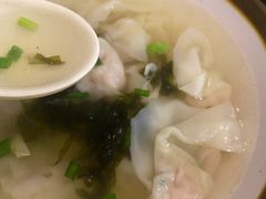 鲜肉小馄饨-小姜锅贴(凤凰街店)