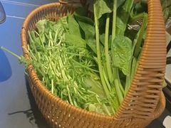 -由衷贵州酸汤牛肉火锅(新桥店)
