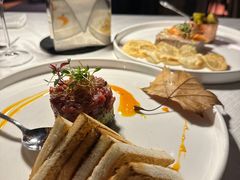 牛肉塔塔配牛油果黑橄榄酱-Solo(衡山路店)